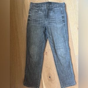 WHBM High Rise straight jeans in Obsidian B - 6 Short